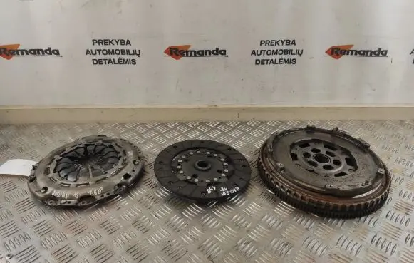 Nissan Qashqai Clutch set kit 302053062R DJ7302103451R