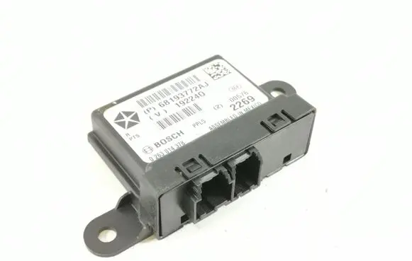 Chrysler Pacifica Parking PDC control unit/module 68193772AJ