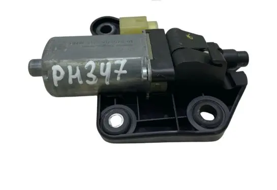 BMW 7 F01 F02 F03 F04 Curtain motor 5135917867001 9168840 9178670