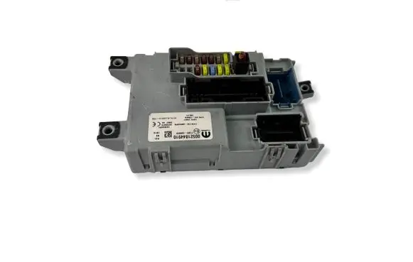 Lancia Ypsilon Fuse box set 00521844910 116RI000832