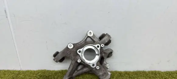 Tesla Model 3 Rear wheel hub spindle/knuckle 1044416-00-g