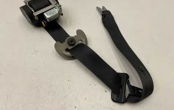 Renault Laguna III Front seatbelt