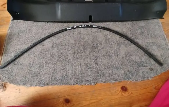 Audi TT Mk1 Front door rubber seal 