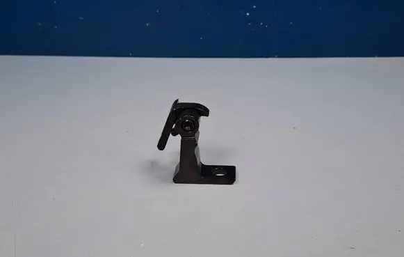 Volkswagen PASSAT B8 Front door lower hinge 14A831402
