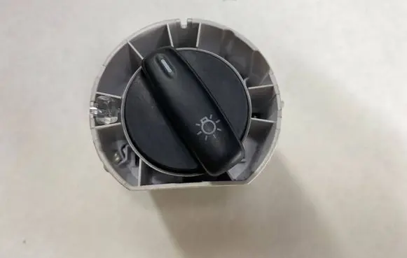 Skoda Octavia Mk2 (1Z) Light switch 1Z0941431C 748500470000