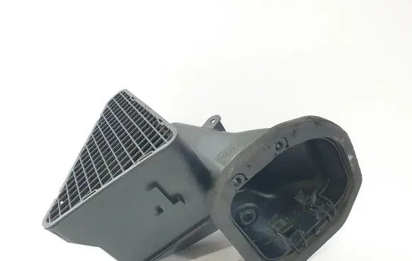 Audi Q7 4L Air intake duct part 7L0819049