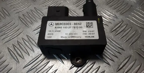 Mercedes-Benz B W245 Glow plug pre-heat relay A6401532779