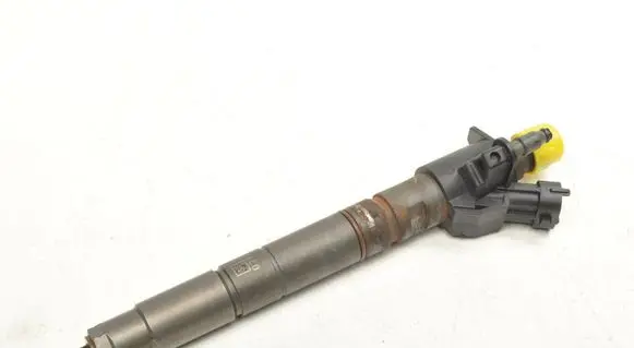 Volvo XC60 Fuel injector 31272690