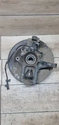 Mercedes-Benz ML W163 Rear wheel hub 362037