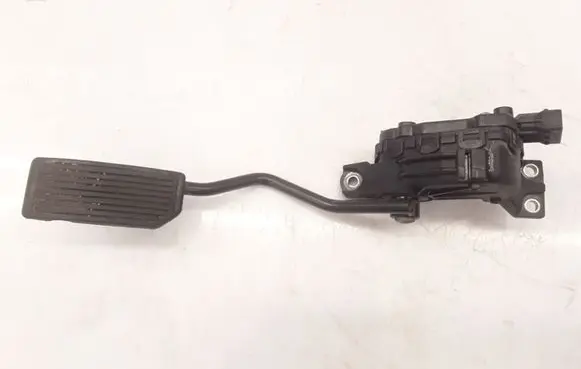 Nissan Almera N16 Accelerator throttle pedal 18002AU410 6PV00862001
