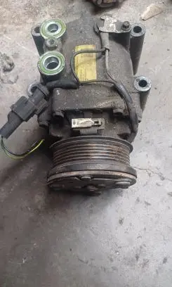Ford Focus Air conditioning (A/C) compressor (pump) YS4H19D629AB 20030CT24