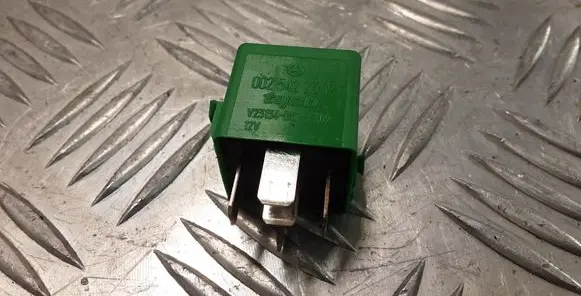 Mercedes-Benz R W251 Other relay 0025422319