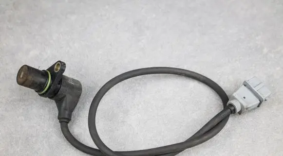 Audi A4 S4 B6 8E 8H Crankshaft position sensor 050906433