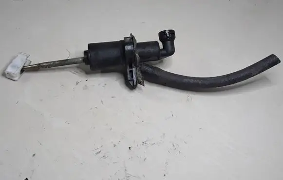 Volkswagen Golf IV Clutch master cylinder 1J1721389A