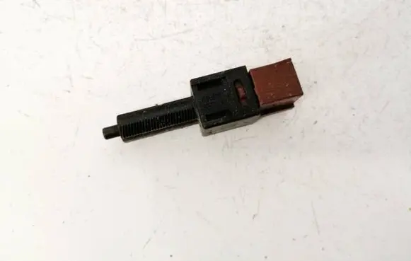 Nissan Almera N16 Clutch pedal sensor 