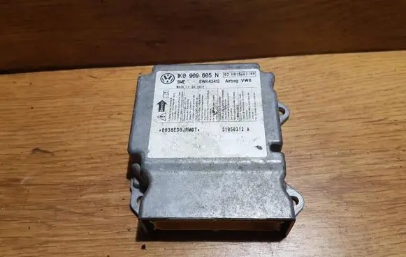 Volkswagen Golf V Airbag control unit/module 1k0909605n 5wk43413