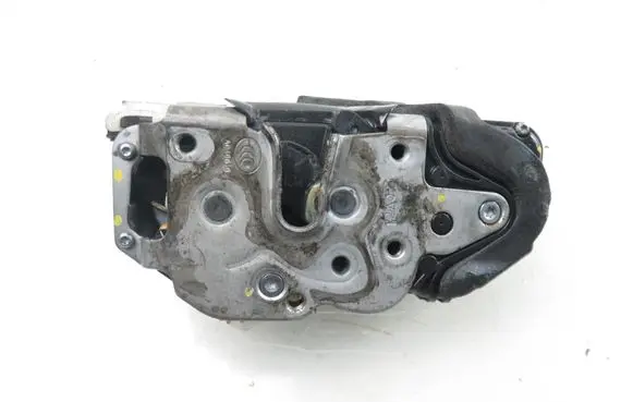 Opel Insignia A Front door lock 13579523