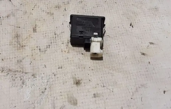 BMW 5 F10 F11 AUX in-socket connector 