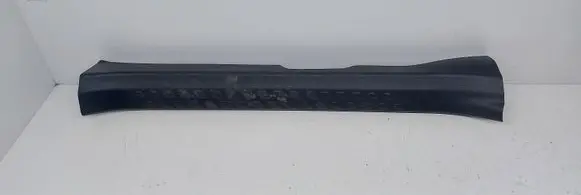 Toyota C-HR I Front sill trim cover 67914F4010