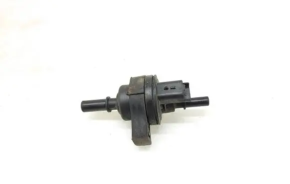 Peugeot 308 Vacuum valve 