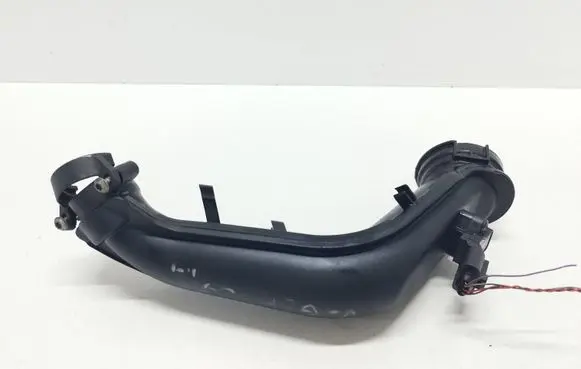Volkswagen Golf Plus Intercooler hose/pipe 03G145673H