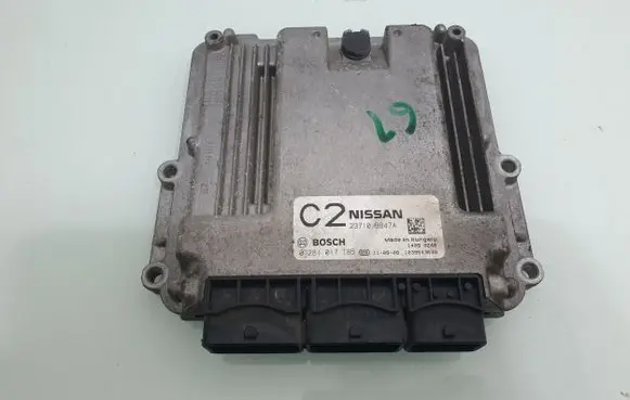 Nissan Qashqai+2 Engine control unit/module 23710BB47A 0281017185