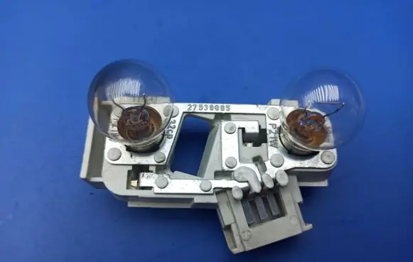 Mercedes-Benz B W245 Tail light bulb cover holder A1698200577 L2753 27539005