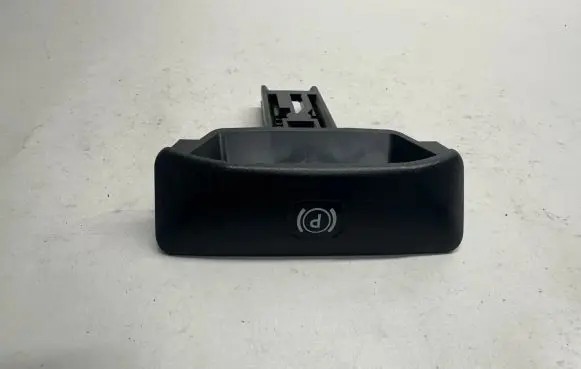 Mercedes-Benz C W204 Hand brake release handle 