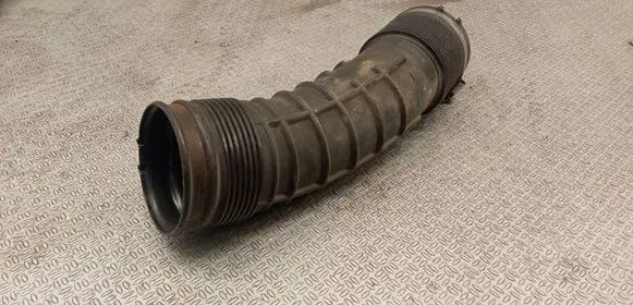 Volvo XC60 Air intake hose/pipe 6898050
