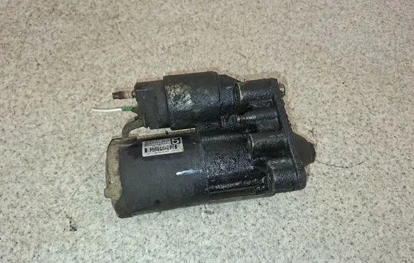 Citroen C4 Grand Picasso Starter motor 9801667780 M000T22473