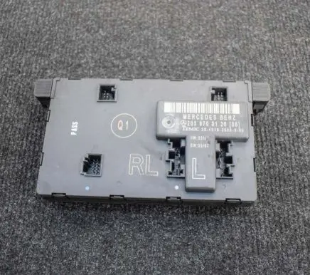 Mercedes-Benz CLC CL203 Door control unit/module A2038700126