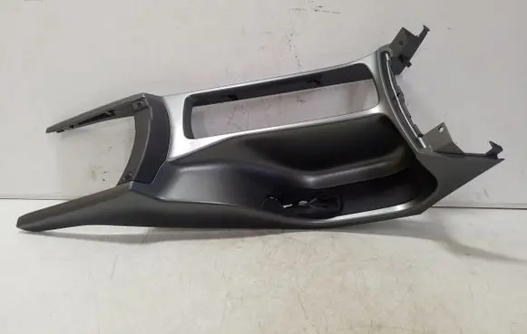Other center console (tunnel) element