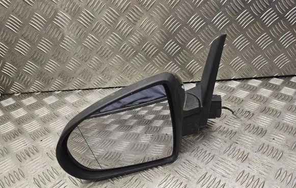 Mitsubishi Colt Front door electric wing mirror 232636029