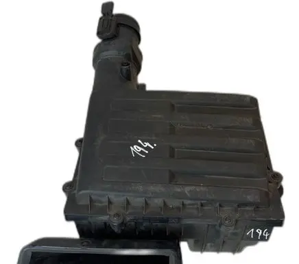 Skoda Octavia Mk3 (5E) Air filter box cover 5Q0129607AE