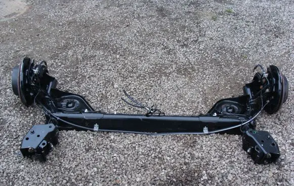 Nissan Juke I F15 Rear axle beam 