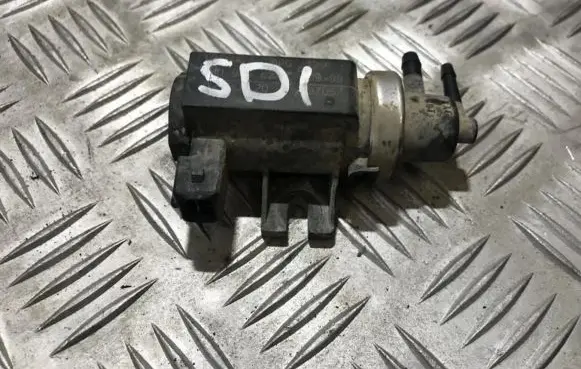 Volkswagen Golf III Turbo solenoid valve 1h0906627