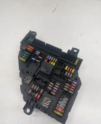 BMW 5 GT F07 Fuse module 317033452 02376527 9252812