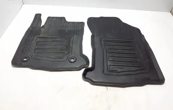 Toyota Hilux (AN120, AN130) Car floor mat set PW2100K000