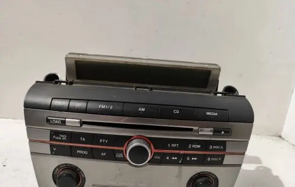 Mazda 3 I Radio/CD/DVD/GPS head unit 14798118 BS3R66AR0 07J1B2057747
