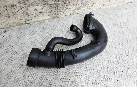BMW 5 E60 E61 Turbo air intake inlet pipe/hose 7786013