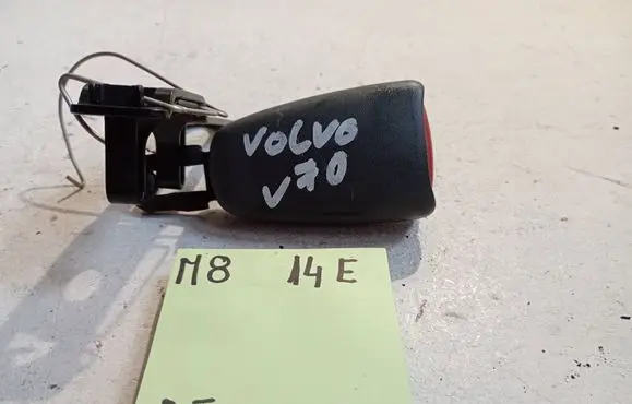 Volvo V70 Rear seatbelt buckle