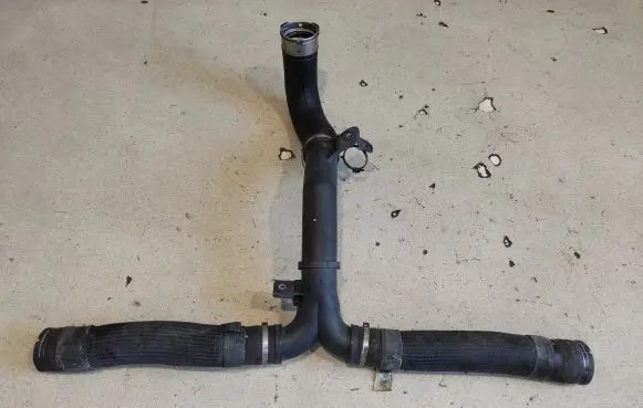 Maserati Ghibli Intercooler hose/pipe 670004151