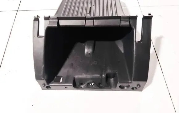 Ford Focus Glove box 4m51a06044bew 4m5x-a06008abaw
