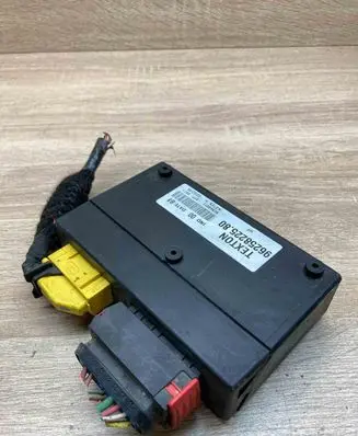 Citroen Xsara Picasso Comfort/convenience module 9625822580 WITHPLUG