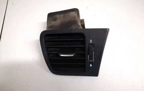 Subaru Legacy Dash center air vent grill