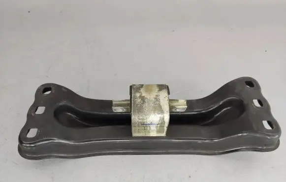 Mercedes-Benz C W205 EGR valve cooler bracket A2052421101 Z030020418