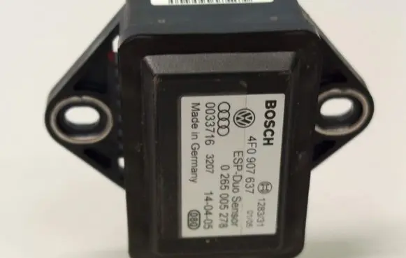 Audi A6 S6 C6 4F ESP acceleration yaw rate sensor 4F0907637 026505278