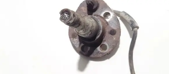 Volkswagen Polo III 6N 6N2 6NF Stub axle scncde1