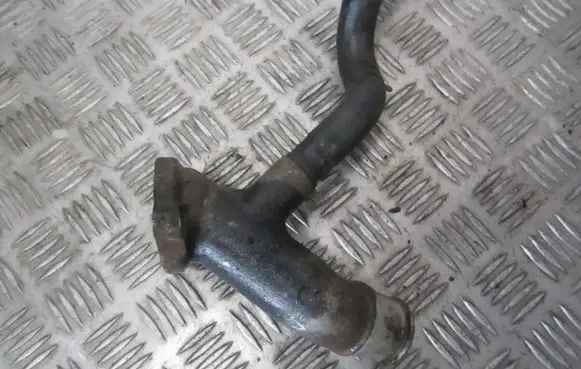 Toyota RAV 4 (XA20) Engine coolant pipe/hose