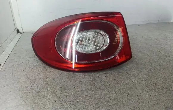 Volkswagen Tiguan Rear/tail lights 5N0945095H